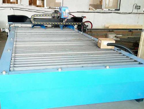 數(shù)控切割機(jī)的導(dǎo)軌和直軸鏡片要怎樣清洗